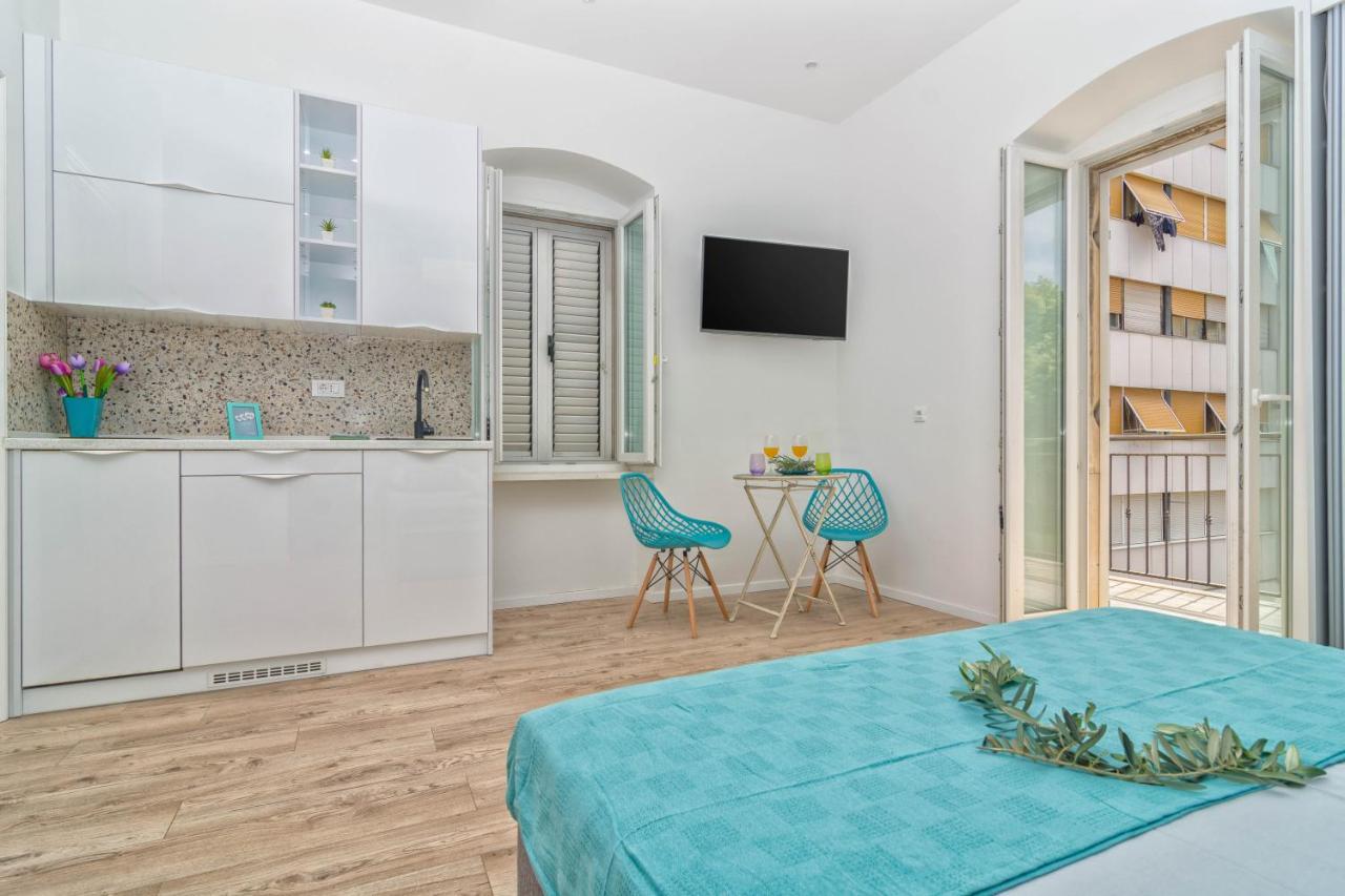 Apartament Little World