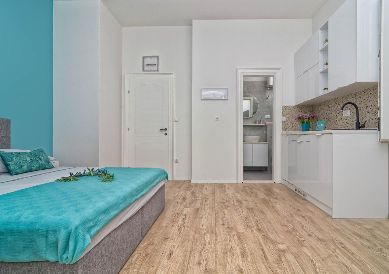 Apartament Little World *